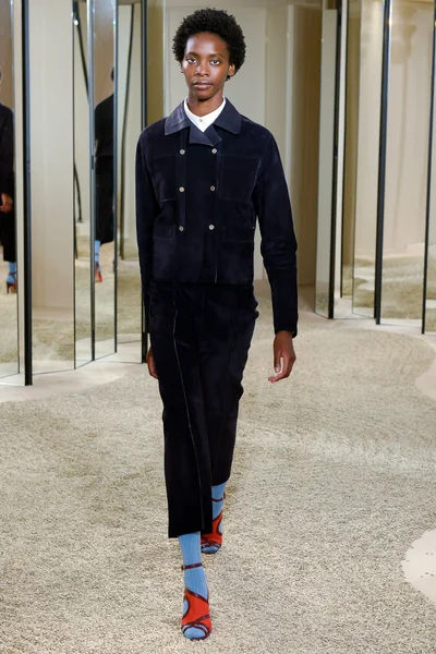 Look 44
